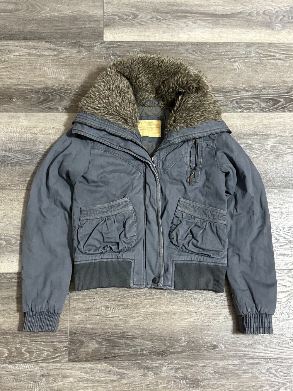 Vintage Dzarm Faux Fur Collared Grey Bomber Jacket Preppy Y2K - Women’s Small
